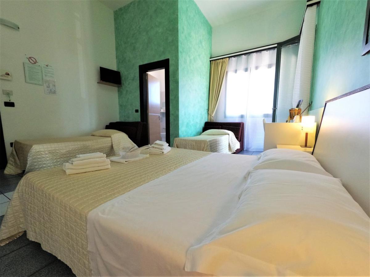 Hotel Alba Chiara Sant'Andrea Salento Екстериор снимка