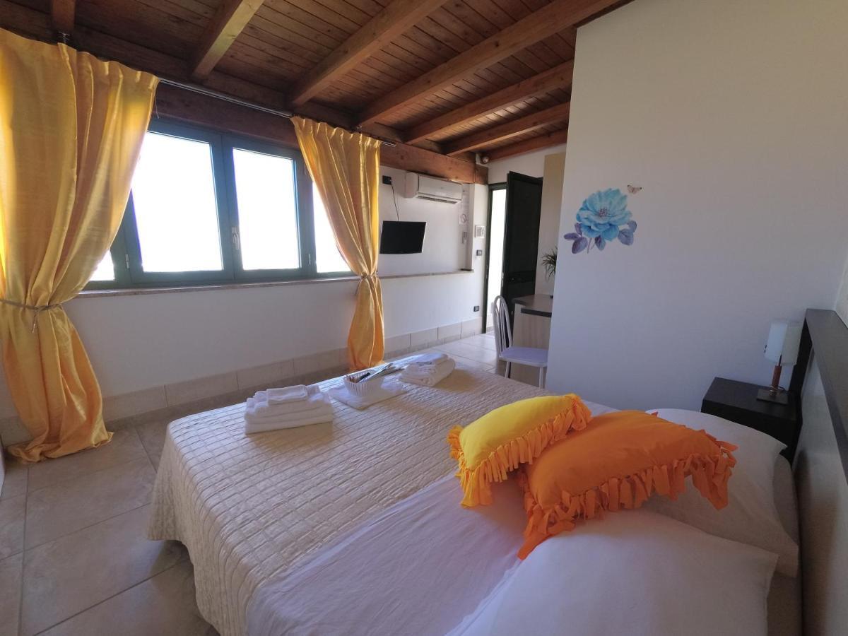 Hotel Alba Chiara Sant'Andrea Salento Екстериор снимка